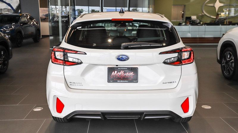 New 2025 Subaru Impreza BaseImage 3