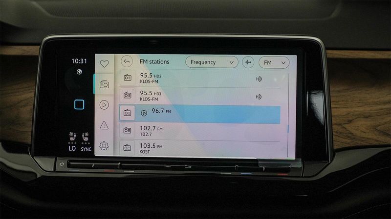 New 2025 Volkswagen Atlas 2.0T SE w/TechnologyImage 15