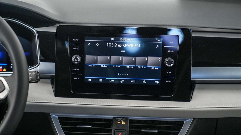 New 2025 Volkswagen Taos 1.5T SEImage 15