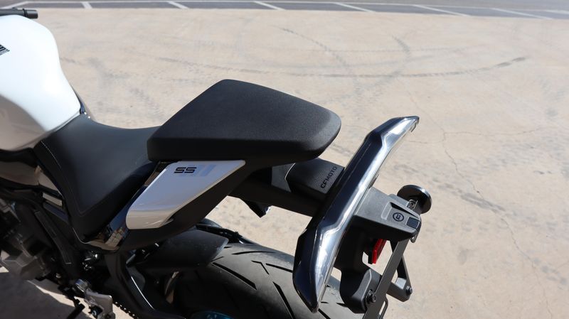 New 2025 CFMOTO 675 SS Image 22