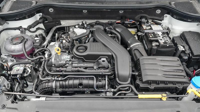 New 2025 Volkswagen Taos 1.5T SImage 12