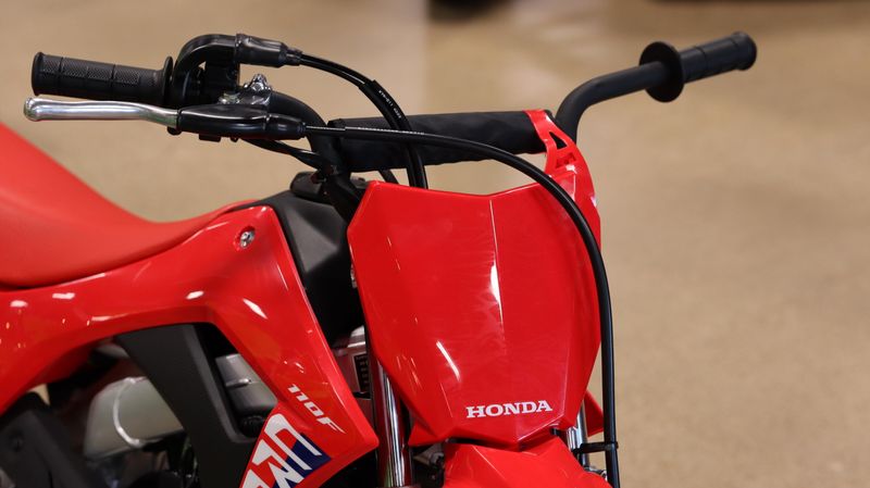 2025 Honda CRF110F REDImage 8