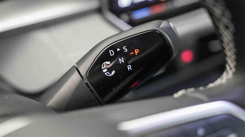 New 2025 Volkswagen Tiguan 2.0T SEImage 19