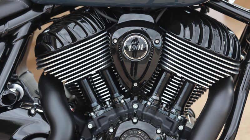 2025 Indian Motorcycle CHIEF DARK HORSE  BLUE DUSK Image 15