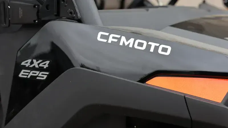 2025 CFMOTO UFORCE 600 NEBULA BLACKImage 10