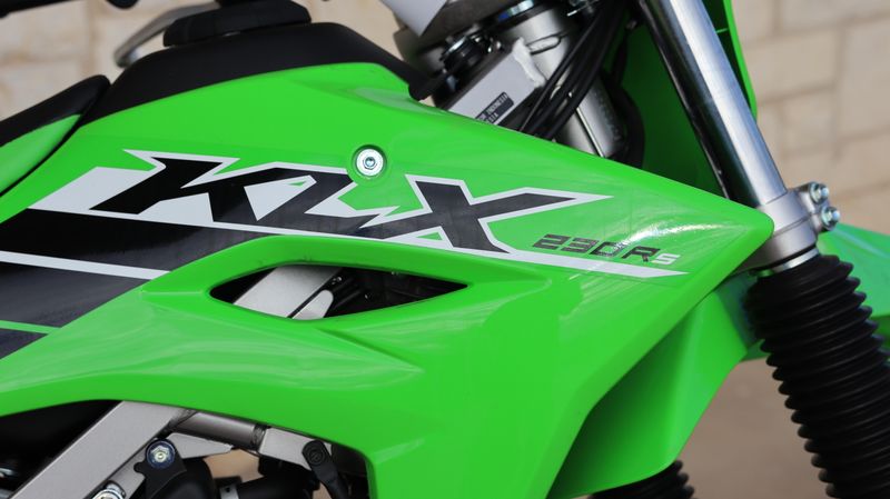 2025 Kawasaki KLX230R S LIME GREENImage 6