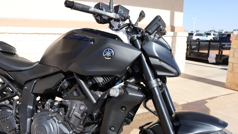 2025 Yamaha MT07 MATTE CHARCOAL BLACKImage 5