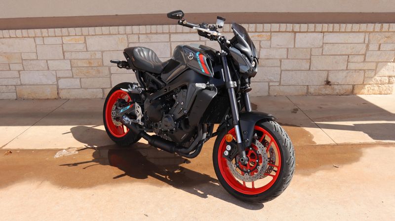 2021 Yamaha MT09 Image 1