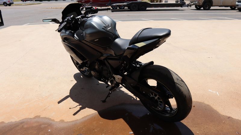 2024 Kawasaki Ninja 650 ABS KRT Edition Image 5