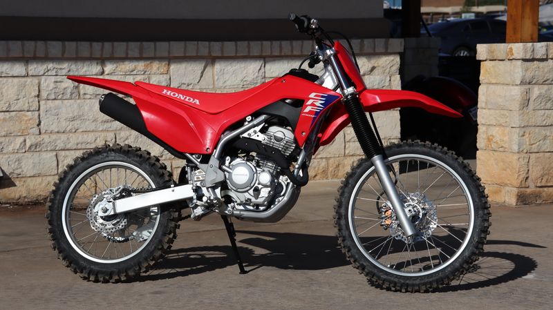 2025 Honda CRF250F REDImage 2