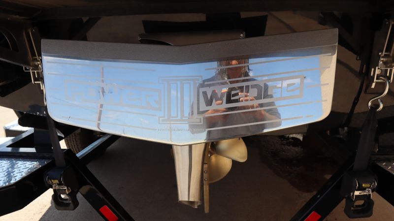 2025 AXIS A 225 Image 11