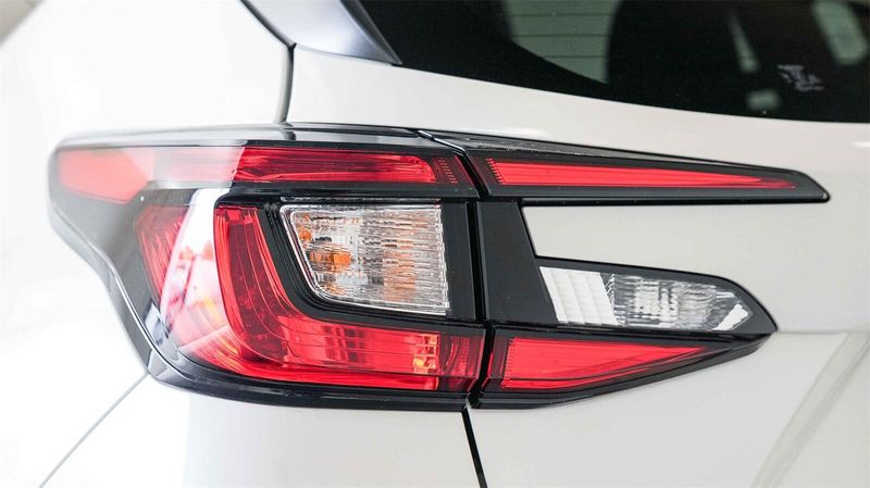 New 2025 Subaru Crosstrek PremiumImage 8