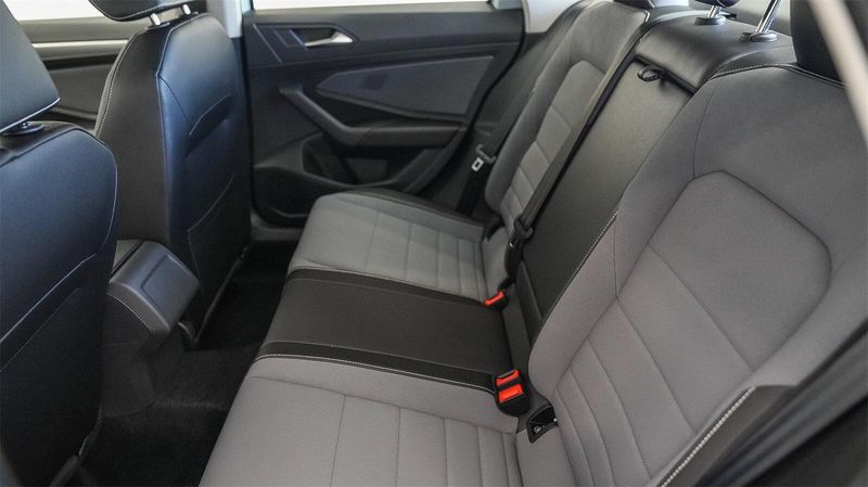 New 2025 Volkswagen Jetta 1.5T SEImage 18