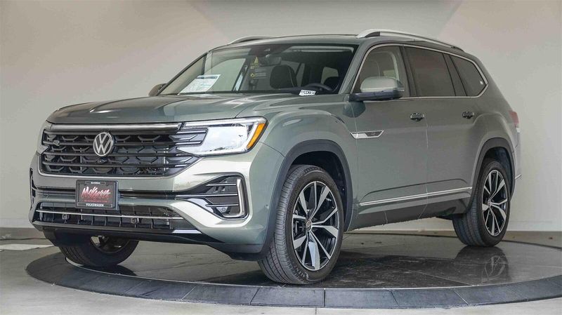 New 2026 Volkswagen Atlas 2.0T SEL Premium R-LineImage 1