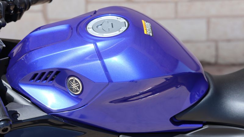 2025 Yamaha YZFR3 ABS TEAM BLUE Image 24