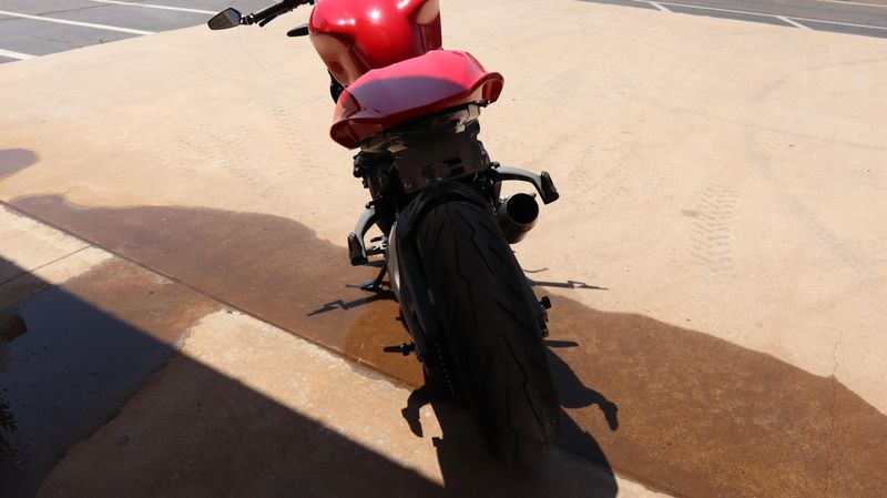 2017 Ducati MONSTER 821 Image 14