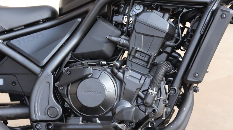 2025 Honda REBEL 1100 DCT MATTE BLACK METALLICImage 6