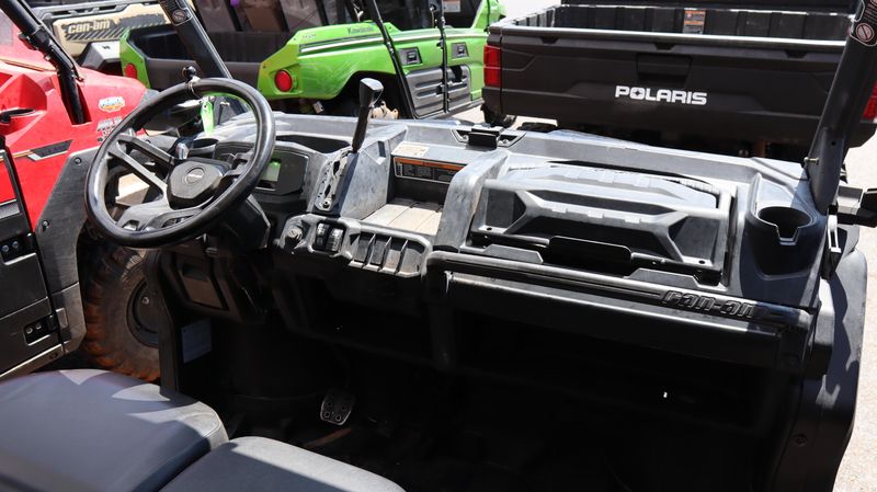 2022 Can-Am SSV DEFENDER MAX DPS HD9 BK 22 Image 8