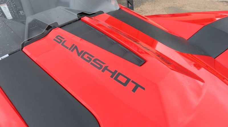 2025 Polaris SLINGSHOT S AUTODRIVE SLINGSHOT RED Image 11