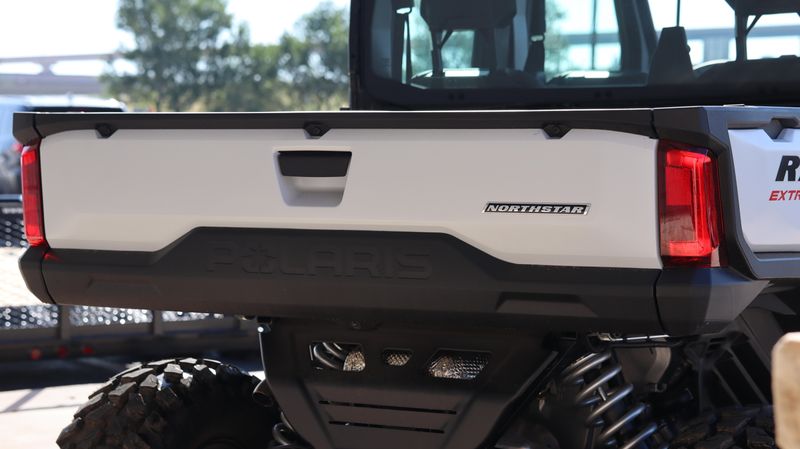 2025 Polaris RANGER CREW XD 1500 NORTHSTAR EDITION ULTIMATE GHOST WHITE METALLIC SMOKEImage 5