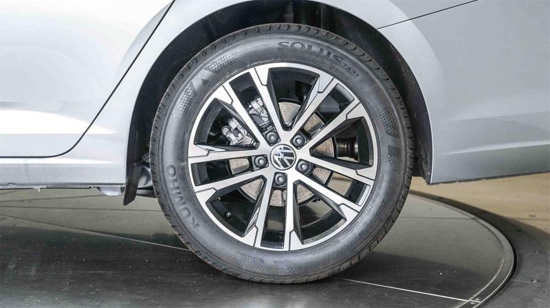 New 2025 Volkswagen Jetta 1.5T SportImage 9