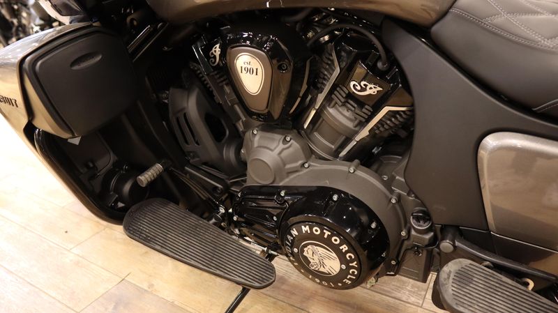 2025 Indian Motorcycle PURSUIT DARK HORSE HEAVY METAL Image 21