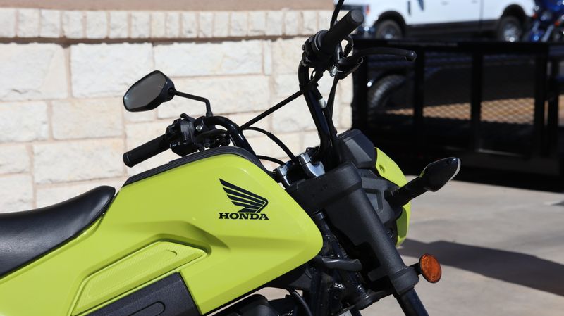 2022 HONDA Navi Base in a GREEN exterior color. Family PowerSports (877) 886-1997 familypowersports.com 