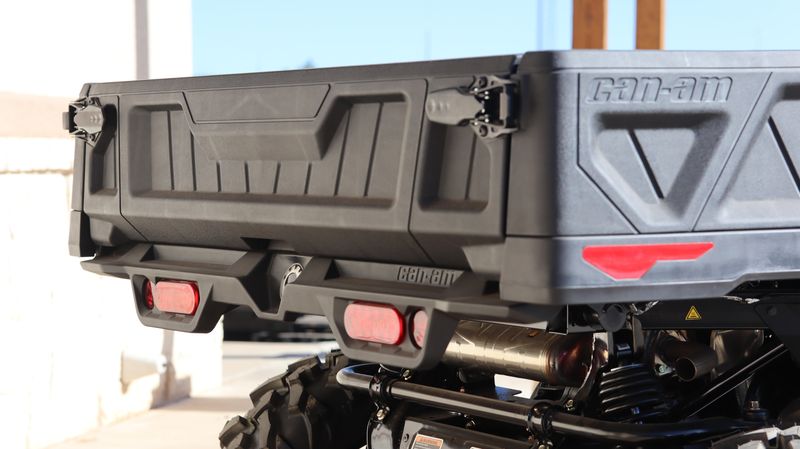 NEW 2026 CAN-AM DEFENDER PRO XT HD10 Image 9