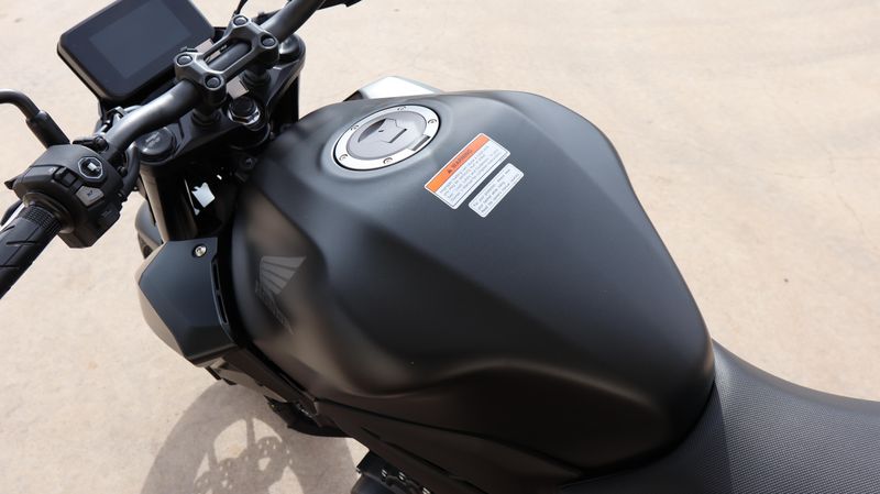 NEW 2025 HONDA CB500F ABS MATTE BLACK METALLIC Image 8