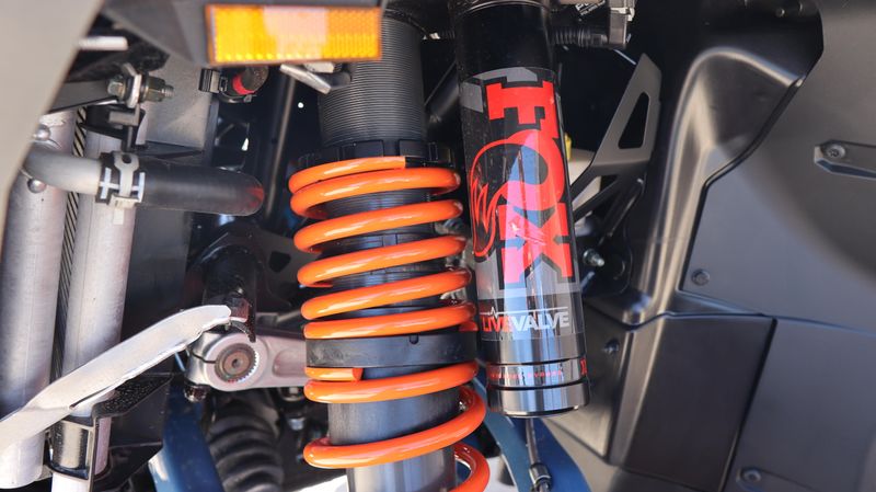 New 2025 Polaris RZR PRO S 4 ULTIMATE ORANGE RUST AND ZENITH BLUE Image 21