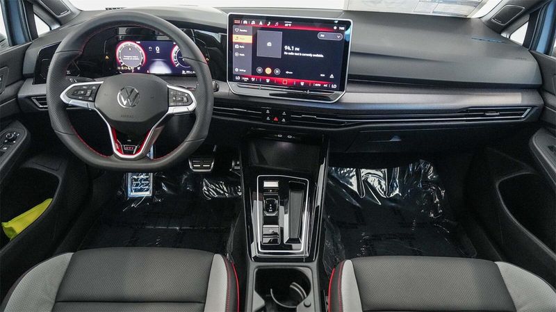 New 2025 Volkswagen Golf GTI AutobahnImage 14
