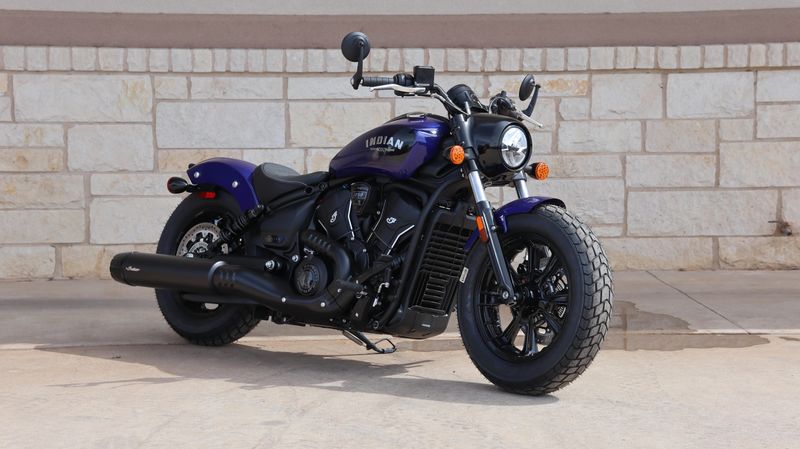 2025 Indian Motorcycle SCOUT BOBBER LIMITED WITH TECHNOLOGY PACKAGE SPIRIT BLUE METALLIC Image 1