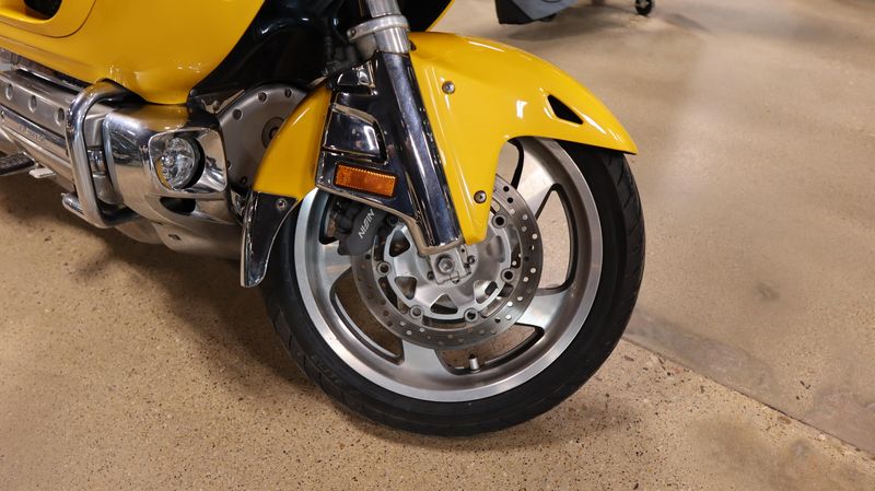 2010 Honda GOLD WING Image 5