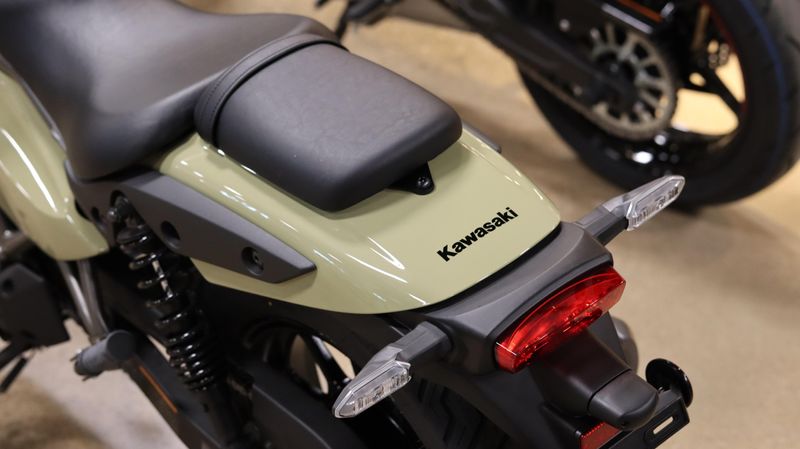 2025 Kawasaki ELIMINATOR PEARL SAND KHAKI Image 6