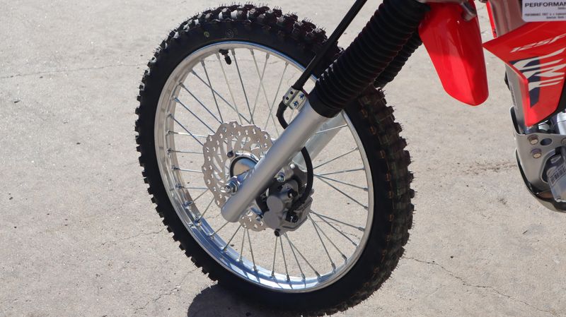 2025 Honda CRF125F BIG WHEEL REDImage 14