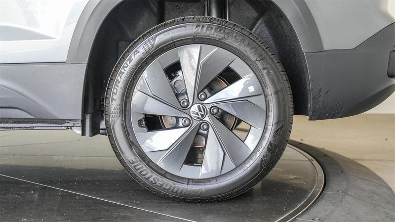 New 2025 Volkswagen Taos 1.5T SImage 9