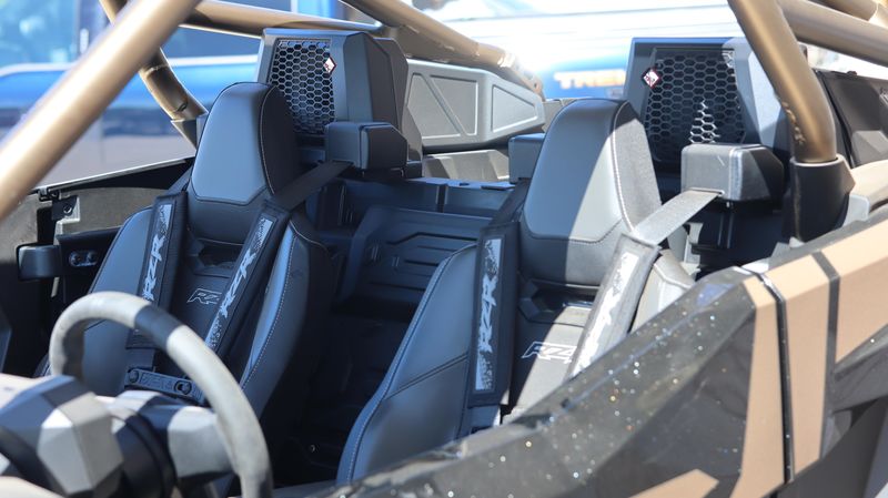 2025 Polaris RZR PRO R ULTIMATE BLACK CRYSTAL AND SHADOW BRONZE Image 18