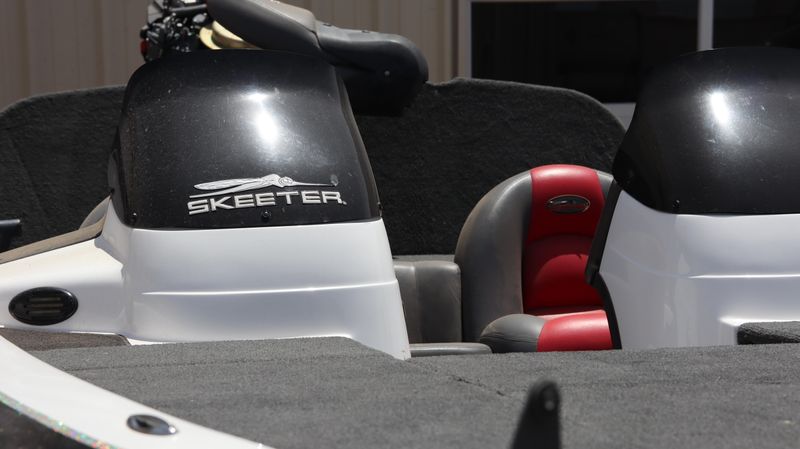 2005 SKEETER ZX225 Image 16
