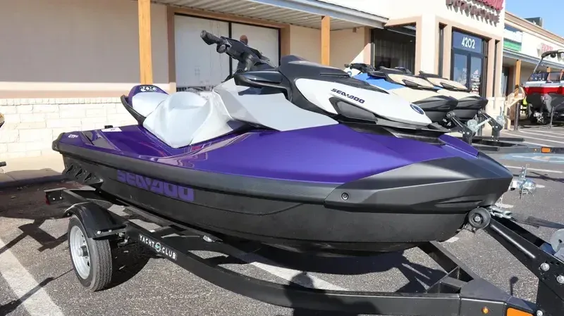 2025 SEADOO GTI SE 130 WITH SOUND SYSTEM IDF MIDNIGHT PURPLE Image 1