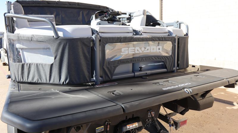 2025 SEADOO SWITCH SPORT 21 230HP PAINTED TRAILER LAVA RED Image 9