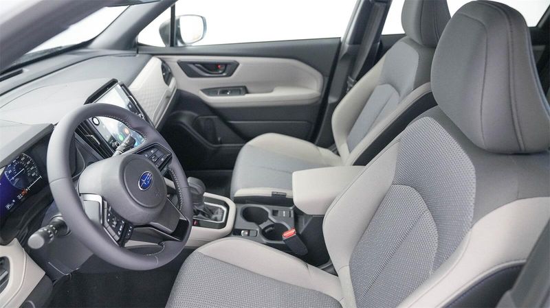 2025 Subaru Forester Hybrid PremiumImage 18