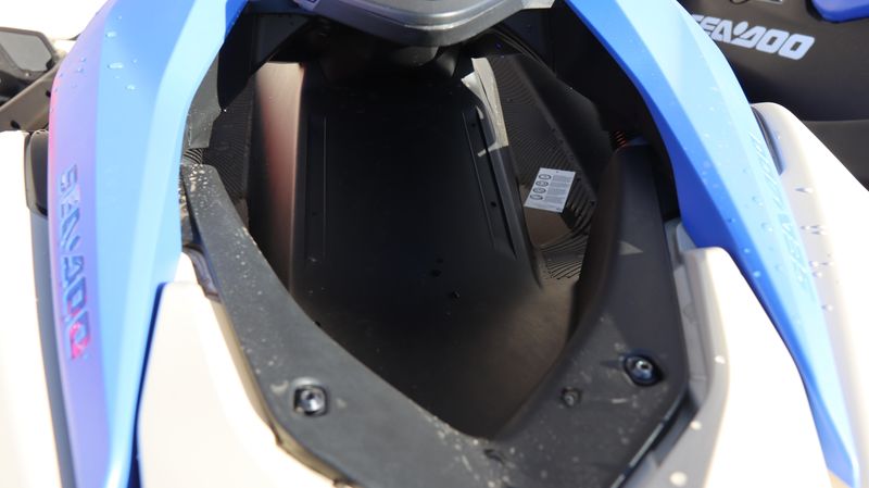 2025 SEADOO SPARK TRIXX FOR 3 WITH SOUND SYSTEM SAND AND DAZZLING BLUE Image 7