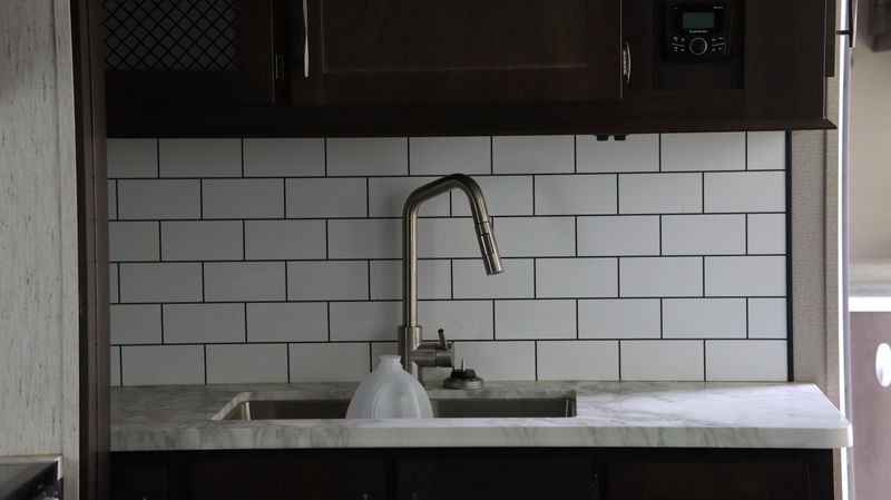 2021 OTHER GRAND DESIGNS MOMENTUM 25G Image 14