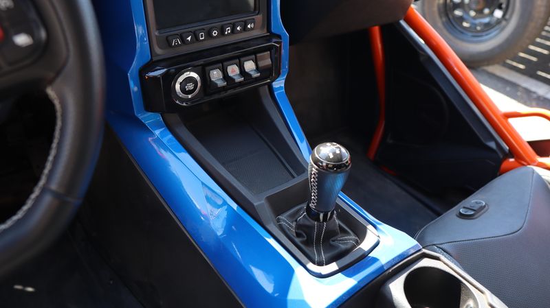 Used 2024 Polaris SLINGSHOT R MANUAL Image 13