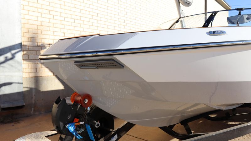 2025 MALIBU WAKESETTER 23 LSV Image 32