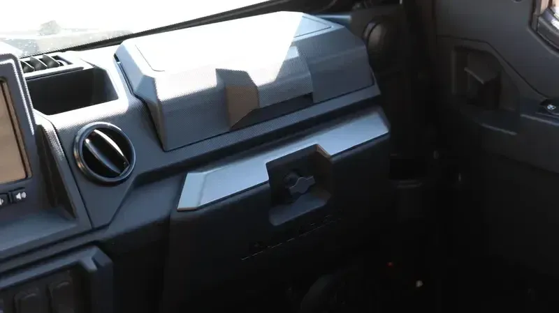 2025 Polaris RANGER CREW XP 1000 NORTHSTAR EDITION PREMIUM STEALTH GRAY Image 4