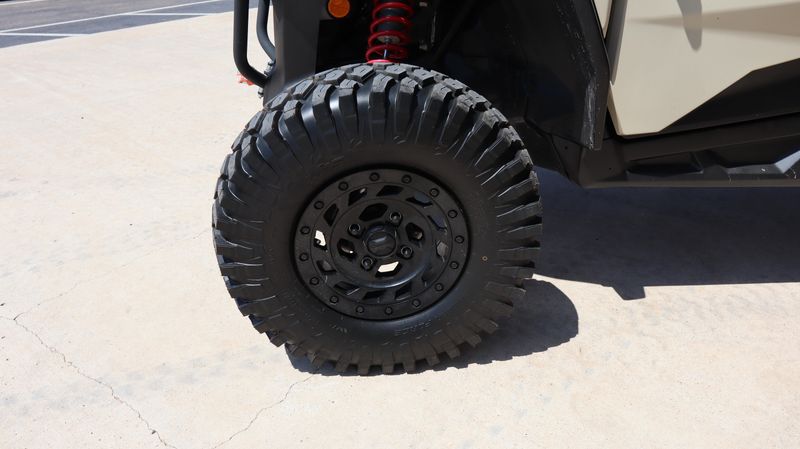 2024 Can-Am SSV COM MAX XTP 64 1000R TN 24 XT 1000R Image 13