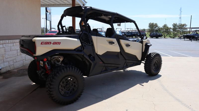 2024 Can-Am SSV COM MAX XTP 64 1000R TN 24 XT 1000R Image 3