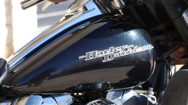 2013 HARLEY Street Glide BaseImage 6