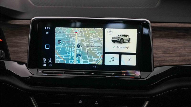 New 2026 Volkswagen Atlas 2.0T SEL Premium R-LineImage 15